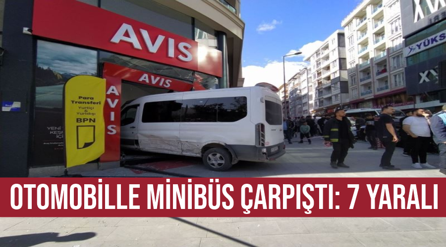 Otomobille minibüs çarpıştı: 7 yaralı