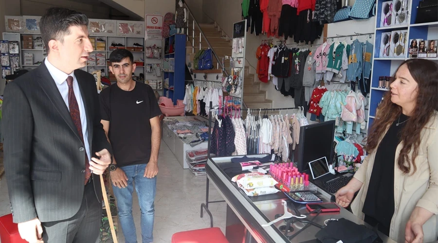Van Saray Kaymakamı Eyüp Gürdal’dan esnaf ziyareti