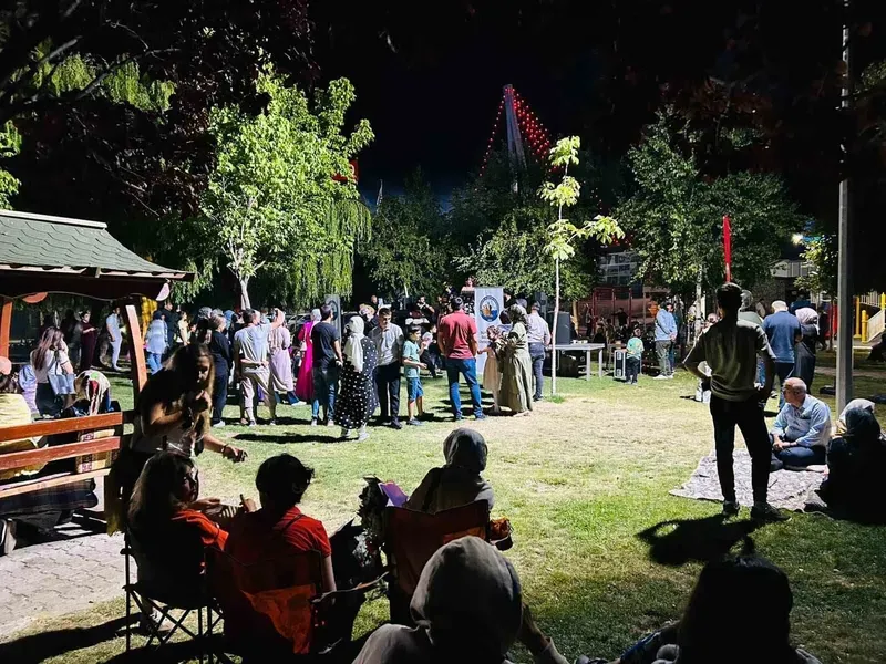 Van Büyükşehir Belediyesinin yaz konserleri binlerce sanatseveri buluşturdu