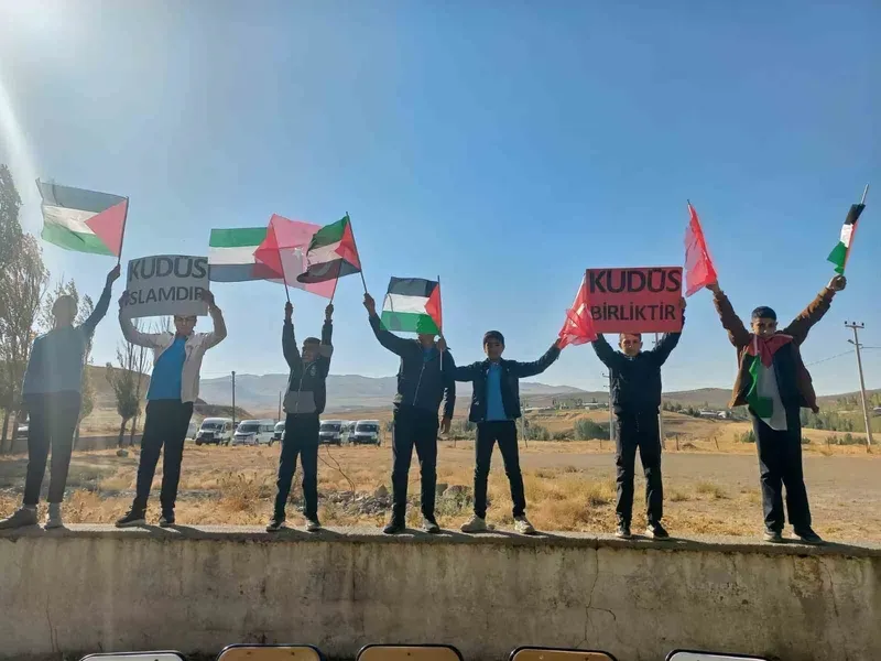 Özalp’te Filistin’e destek etkinliği