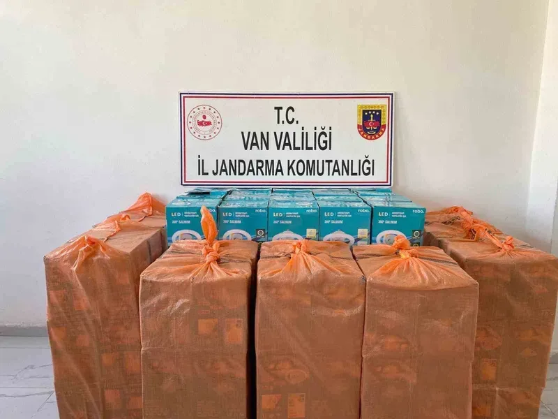 Van’da gümrük kaçağı malzeme ele geçirildi