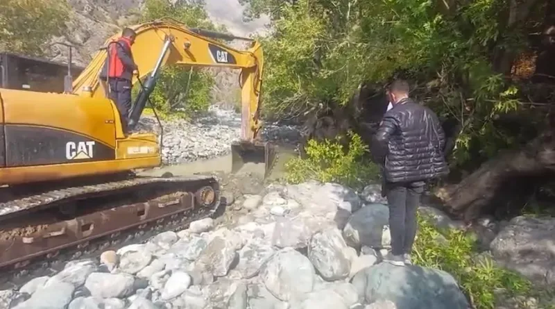 Yüksekova’da kayıp İbrahim Neçir Kom için ekskavatörle arama: Acılı bekleyiş sürüyor