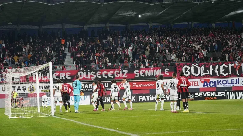 Trendyol 1. Lig: Vanspor FK: 3 - Sakaryaspor: 2