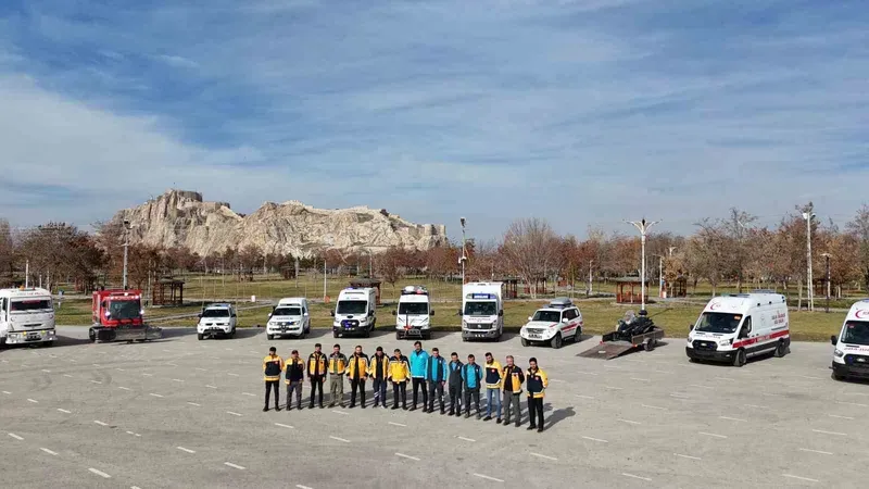 Van’da acil sağlık ekipleri çetin kış şartlarına karşı göreve hazır