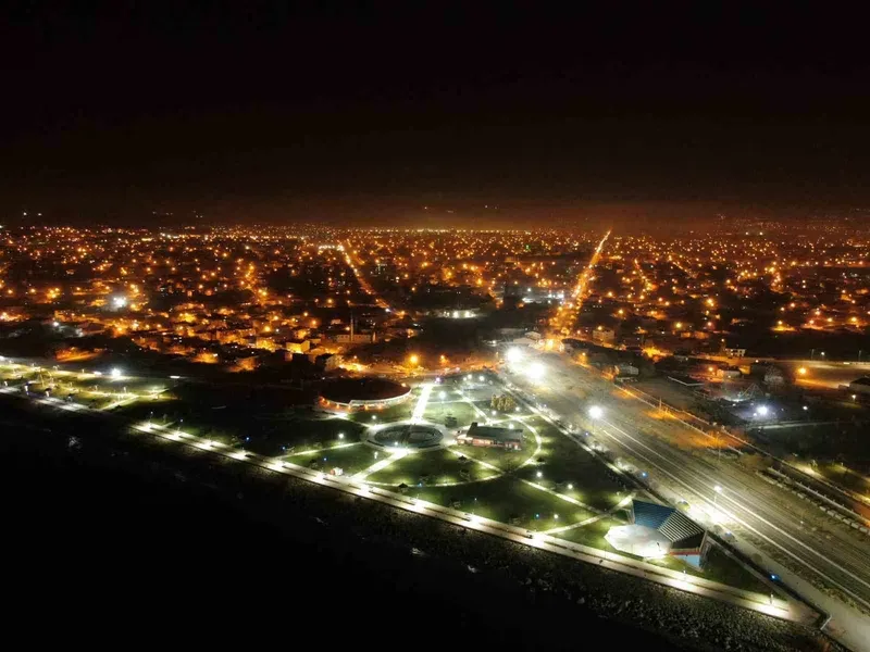 Van’da gece ve gündüz birbirinden ayrı güzel