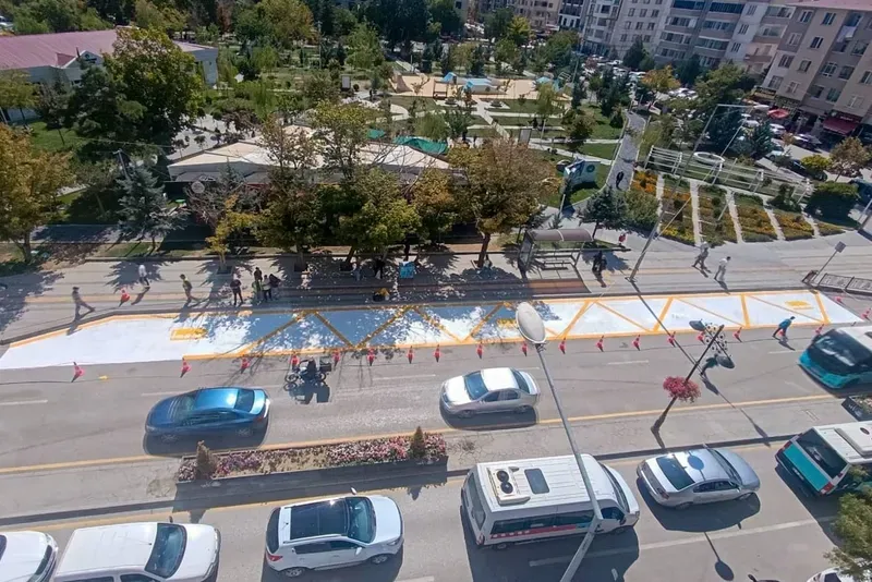 Van’da otobüs durakları modern görünümüne kavuşuyor