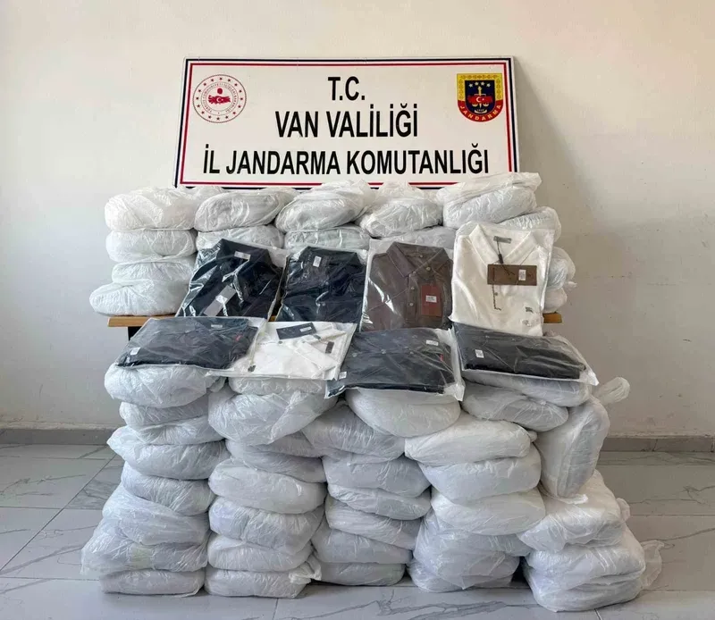 Başkale’de gümrük kaçağı malzemeler ele geçirildi