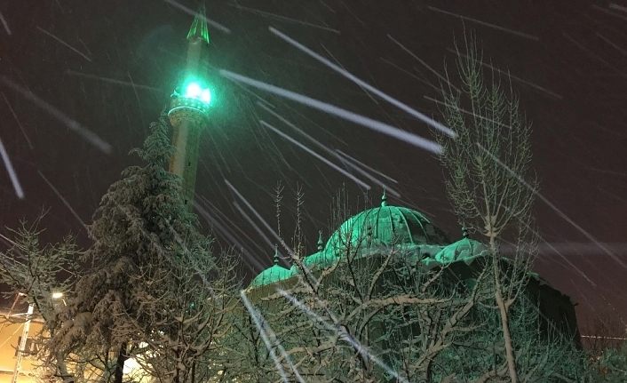 Bitlis’te 139 köy yolu ulaşıma kapandı