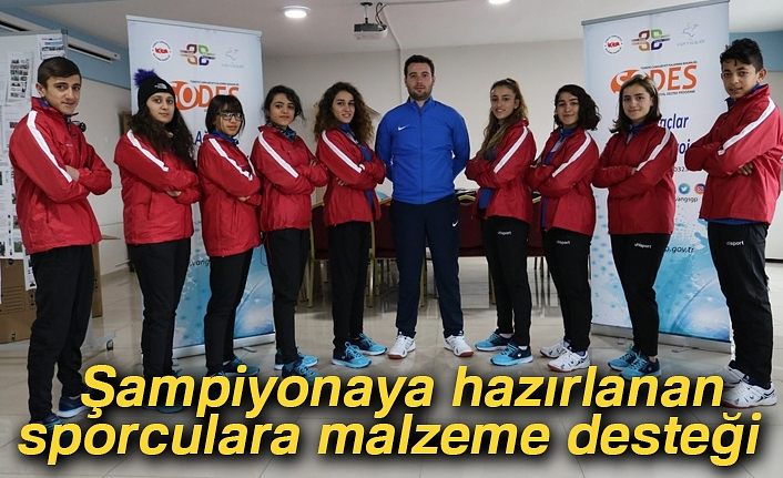 Şampiyonaya hazırlanan sporculara malzeme desteği