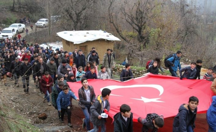Terörden temizlenen dağlara doğa yürüyüşü