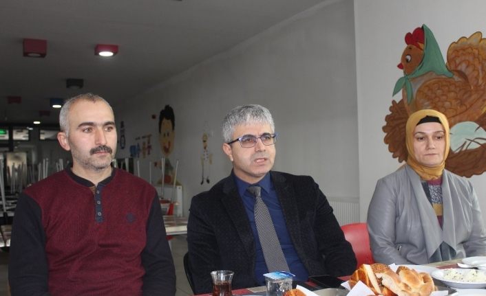 Bil Koleji yönetimi basınla bir araya geldi