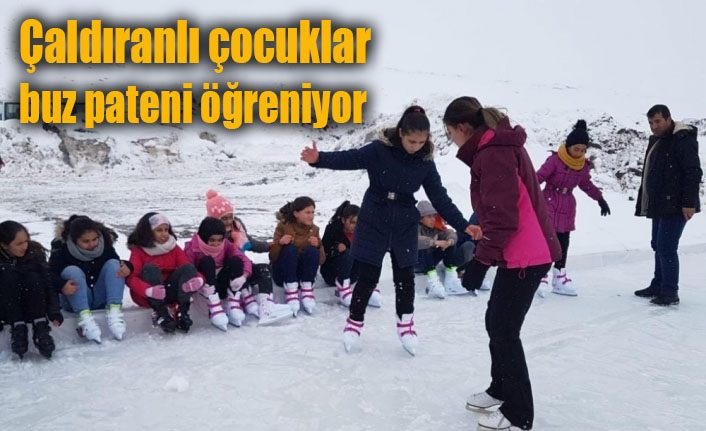 Çaldıranlı çocuklar buz pateni öğreniyor