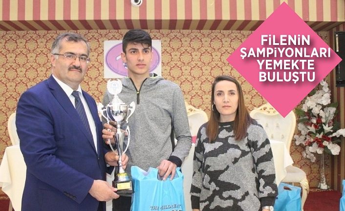 Filenin şampiyonları yemekte buluştu