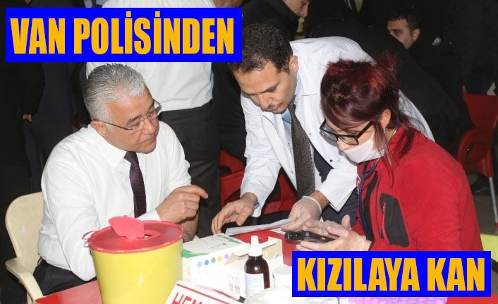 Van polisinden Kızılaya kan bağışı