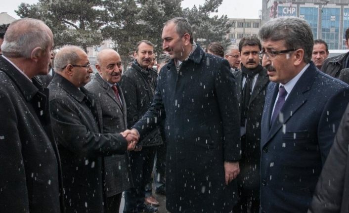 Bakan Gül’ün Van temasları