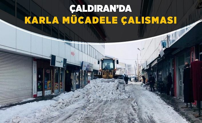 Çaldıran’da karla mücadele çalışması