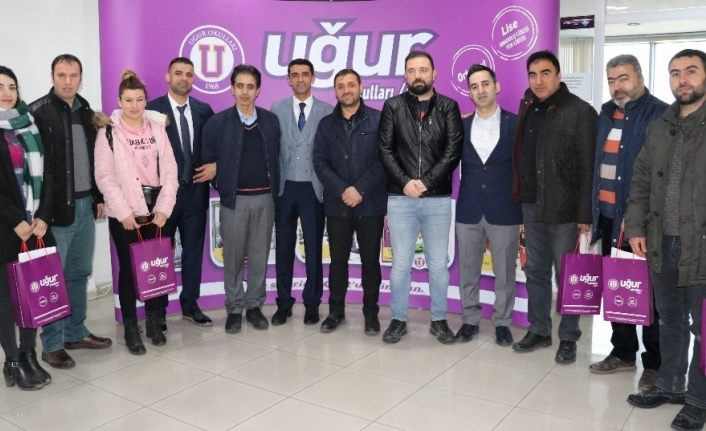 Uğur Koleji açılıyor