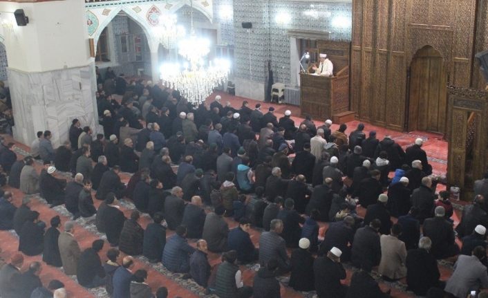 Van’da Berat Kandili idrak edildi