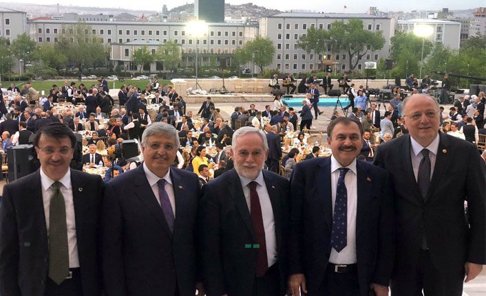 AK Parti Van ekibi TBMM iftarında