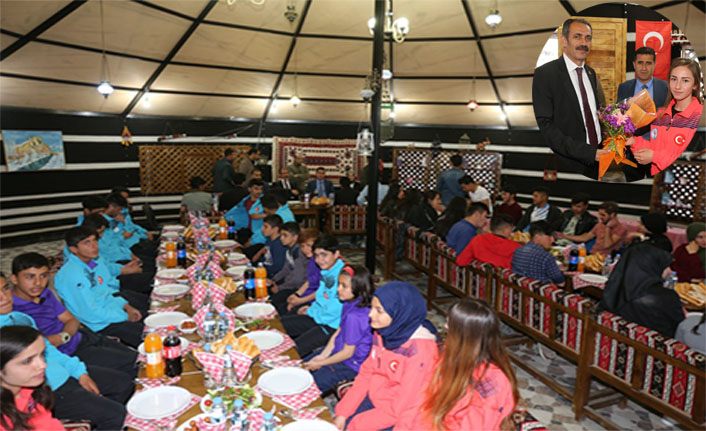 Hayrullah Tanış, iftarda gençlerle buluştu
