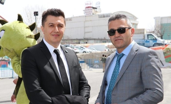İranlılar Ramazan Bayramı’nı Van’da geçirecek