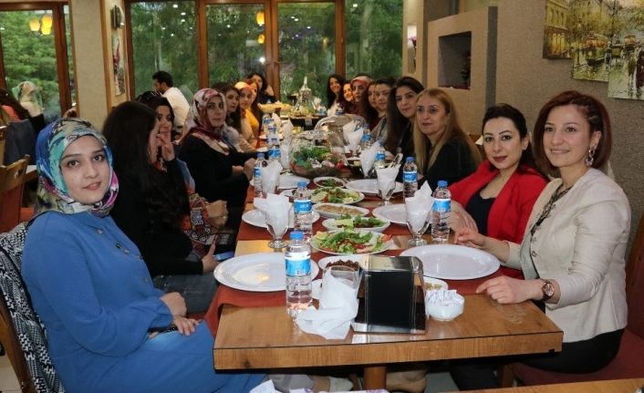 Kadın girişimciler kadın STK’larla bir araya geldi