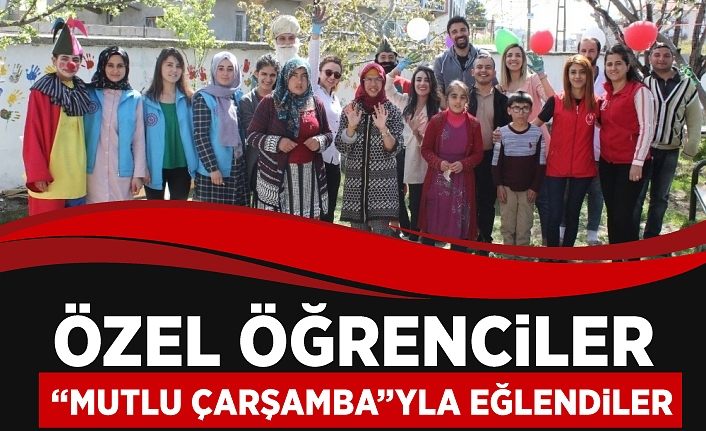 Özel öğrenciler “Mutlu Çarşamba”yla eğlendiler