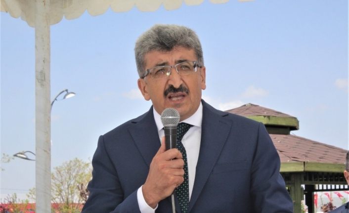 Van’da 19 Mayıs etkinliklerinde protokol krizi