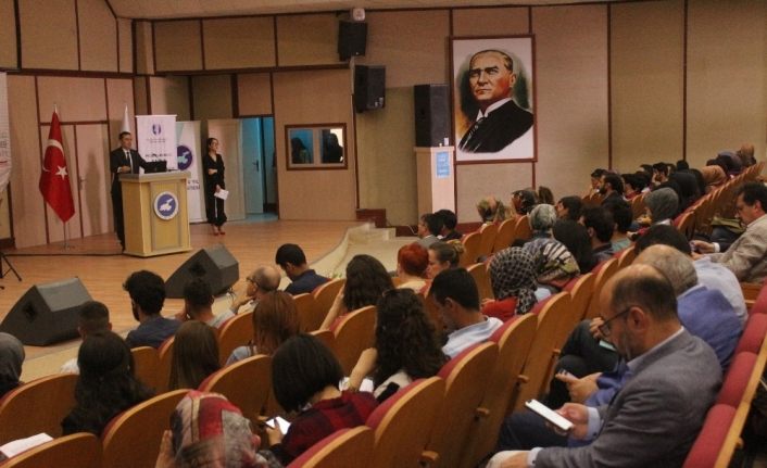 Van’daki genç mülteci ve sığınmacıların beklentileri dinlendi