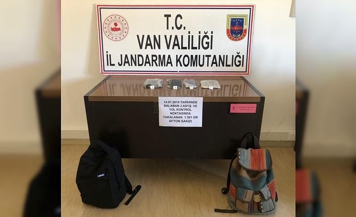 Yabancı uyruklu şahıslar uyuşturucu maddeyle yakalandı