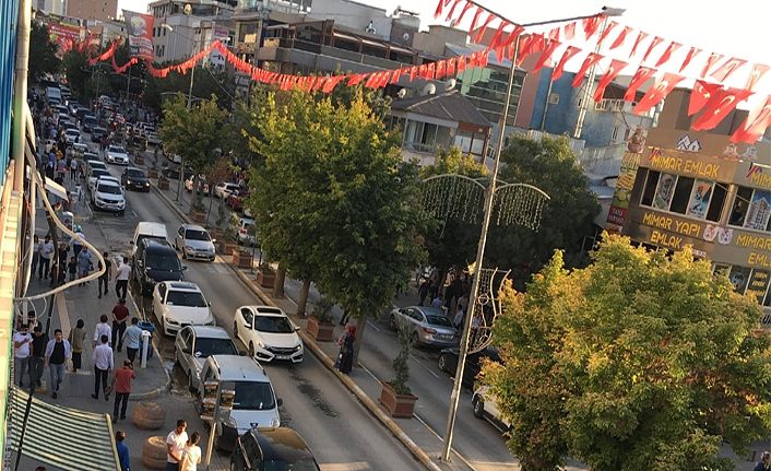Van esnafı, huzur bozan eylemcilerden şikayetçi