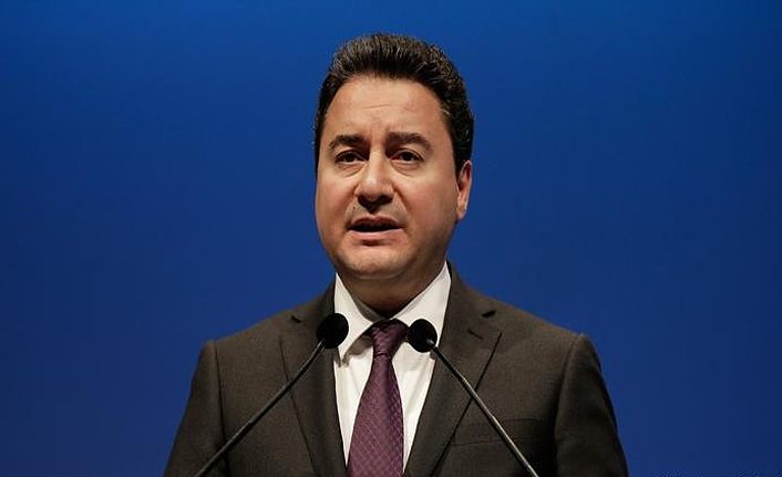 Babacan yeni parti için tarih verdi