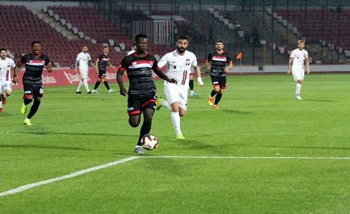 Balıkesirspor'u 1-0 yenen Vanspor bir üst tura çıktı
