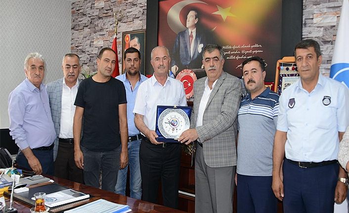 İşçilerin Tuşba Belediyesi'nde birikmiş maaş farkları ödendi