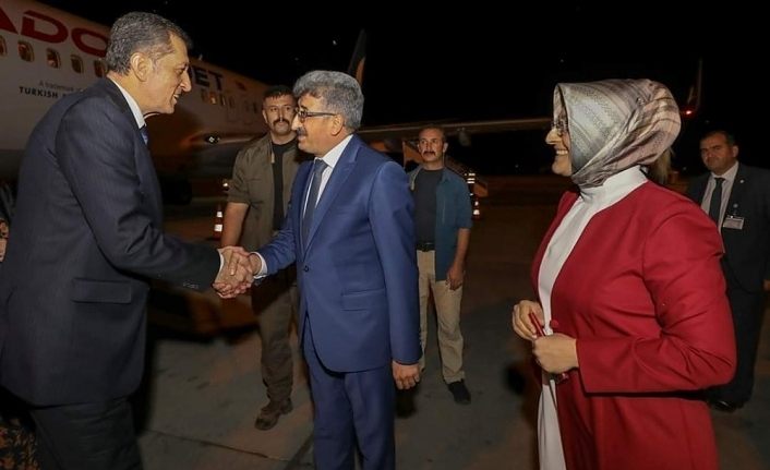 Milli Eğitim Bakanı Ziya Selçuk Van’da