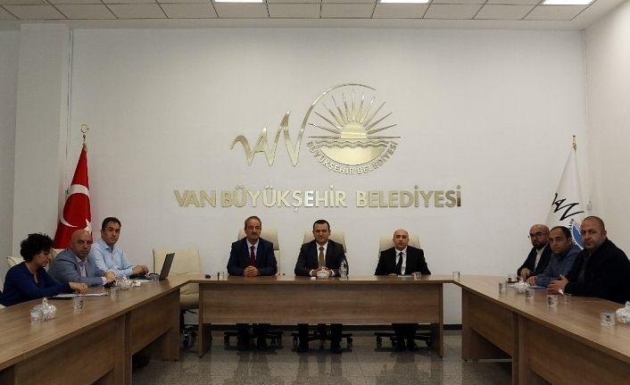 Büyükşehirin Van Gölü duyarlılığı devam ediyor