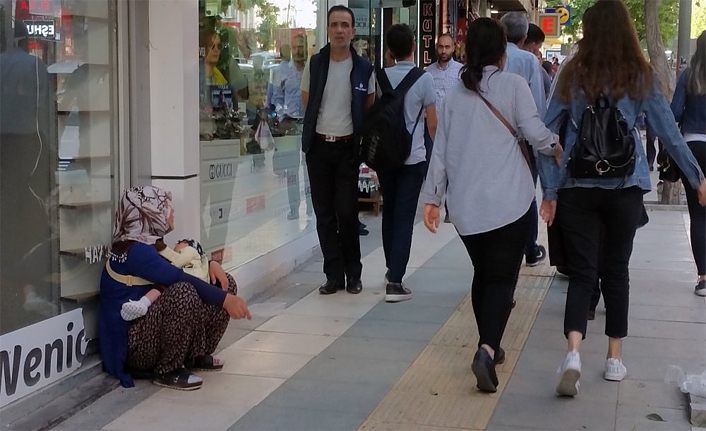 Dilenciler Van'da düğünlere dadandı