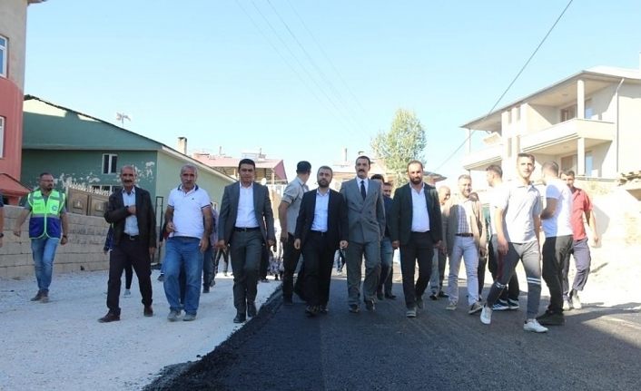 Edremit Belediyesinden kurbanlı asfalt sezonu açılışı