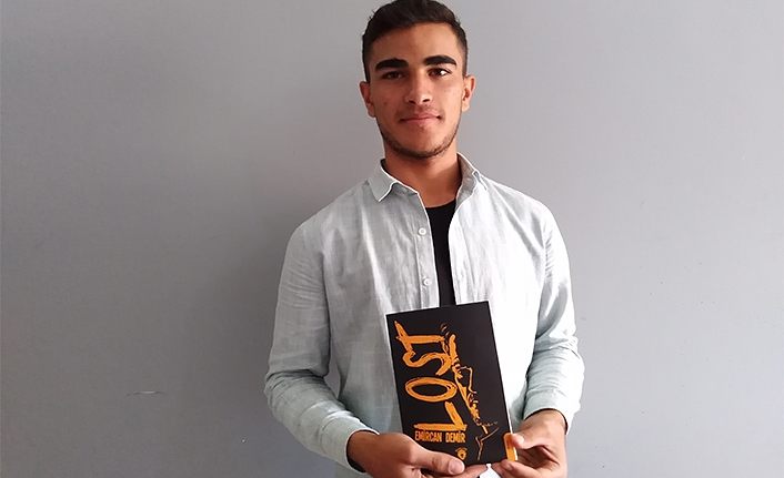 Van’da lise öğrencisi kitap yazdı
