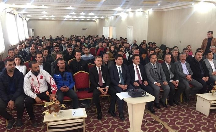Erciş’te okul sporları toplantısı