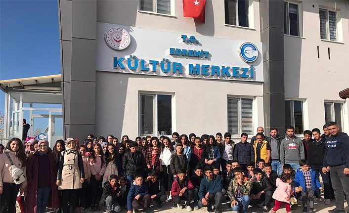 Özalplı öğrenciler Van Edremit Kültür Merkezi’nin misafiri oldu