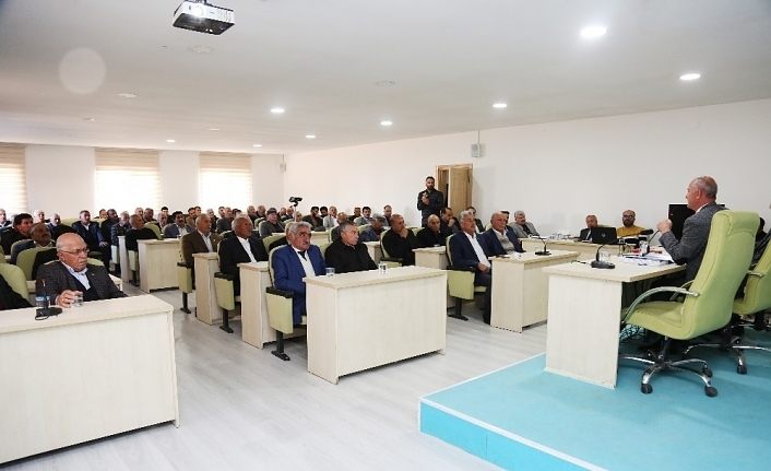 Tuşba’da ‘Mahalle Muhtarlarıyla İstişare Toplantısı’ yapıldı
