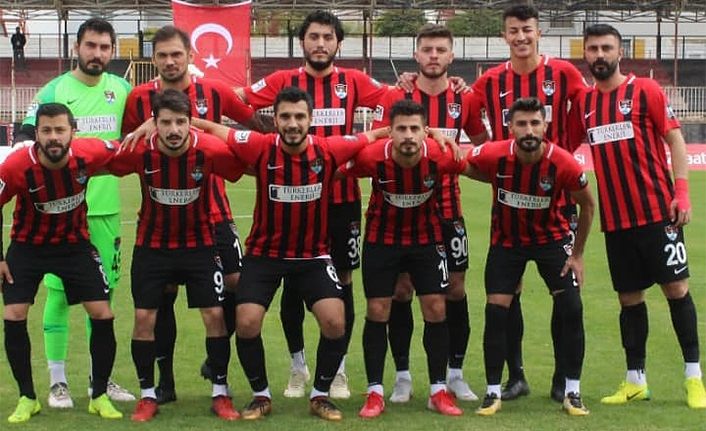 Vanspor deplasmanda Sakaryaspor'a 4-2 yenildi