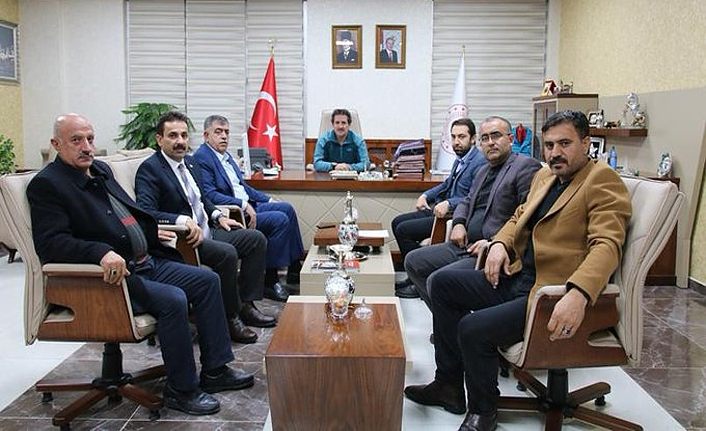 Hizmet-İş Sendikası üyelerine yemek paraları toplu ödenecek