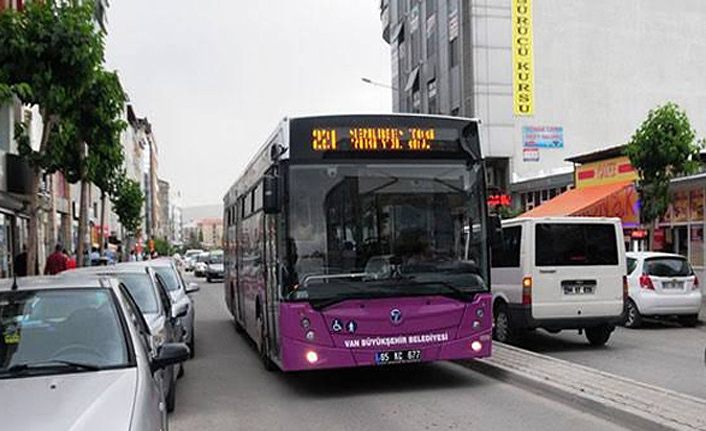 Van’da öğrenci ve vatandaşın ulaşım sorunu ne zaman çözülecek?