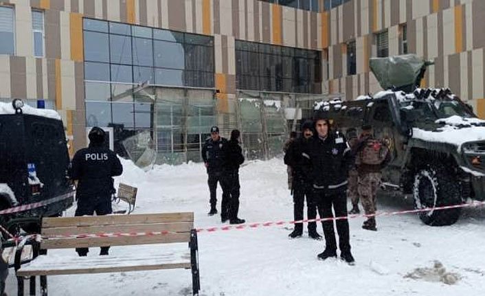 Van Bölge Eğitim ve Araştırma Hastanesinde göçük: 9 yaralı