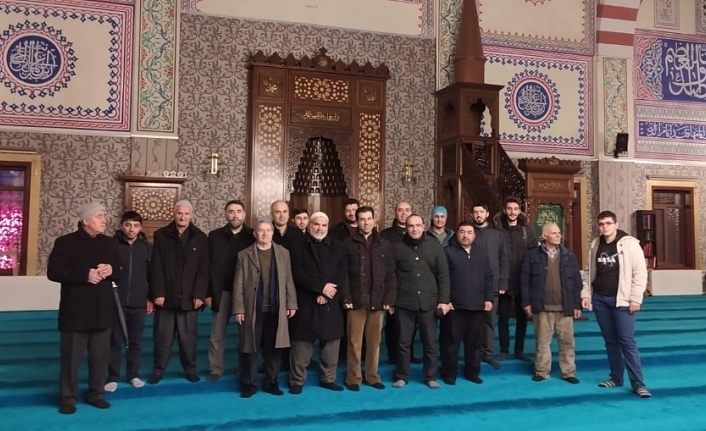 Van SDİ üyeleri sabah namazında bir araya geldi
