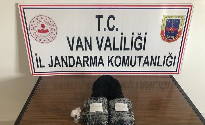 Gevaş’ta 3 kilogram plaka esrar ele geçirildi
