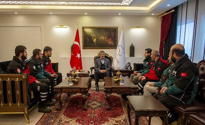 İHH Van Şube Başkanı Cinkılıç’tan Vali Bilmez’e ziyaret