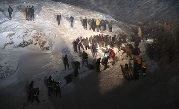 Milli Eğitim Eski Bakanı Hüseyin Çelik’ten taziye mesajı